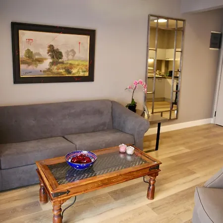 Urban Living 3 * Salonicco